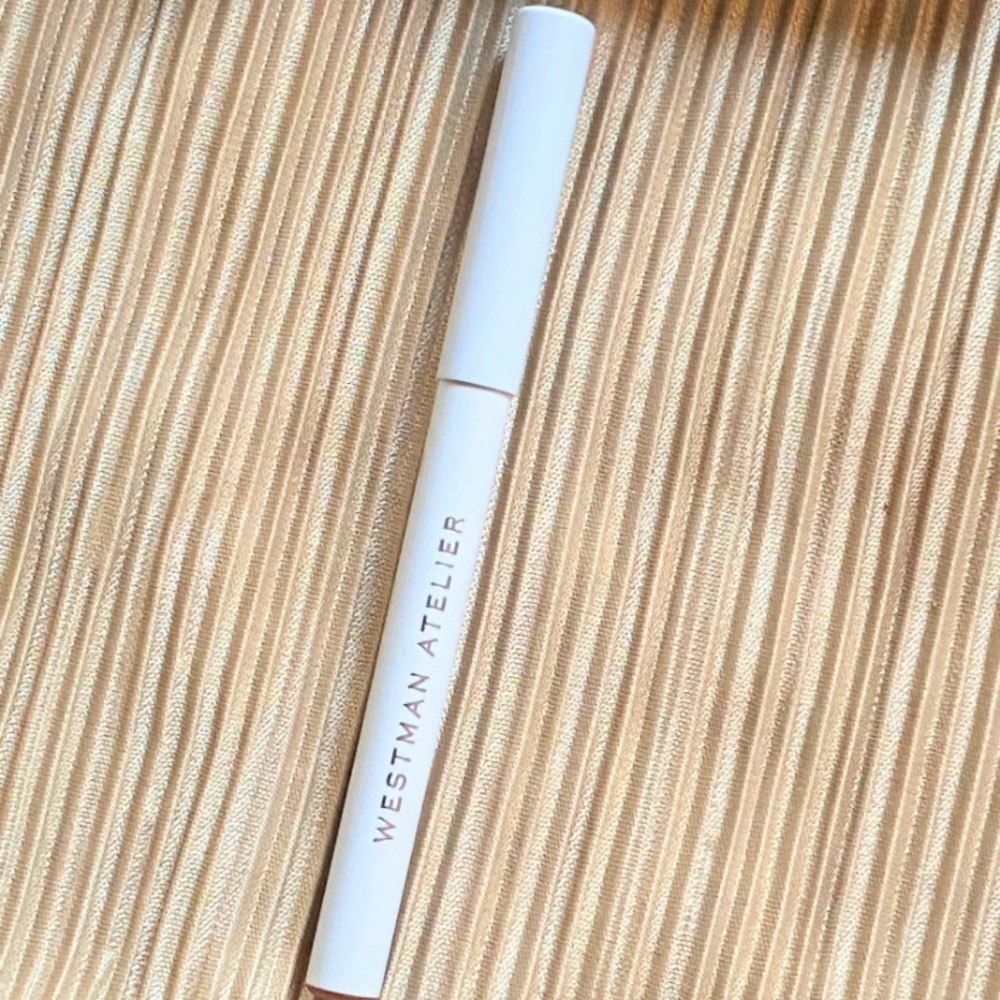 Westman Atelier Lip Shape Lip Liner PETAL 0.02 Oz / 0.7 g Travel Size